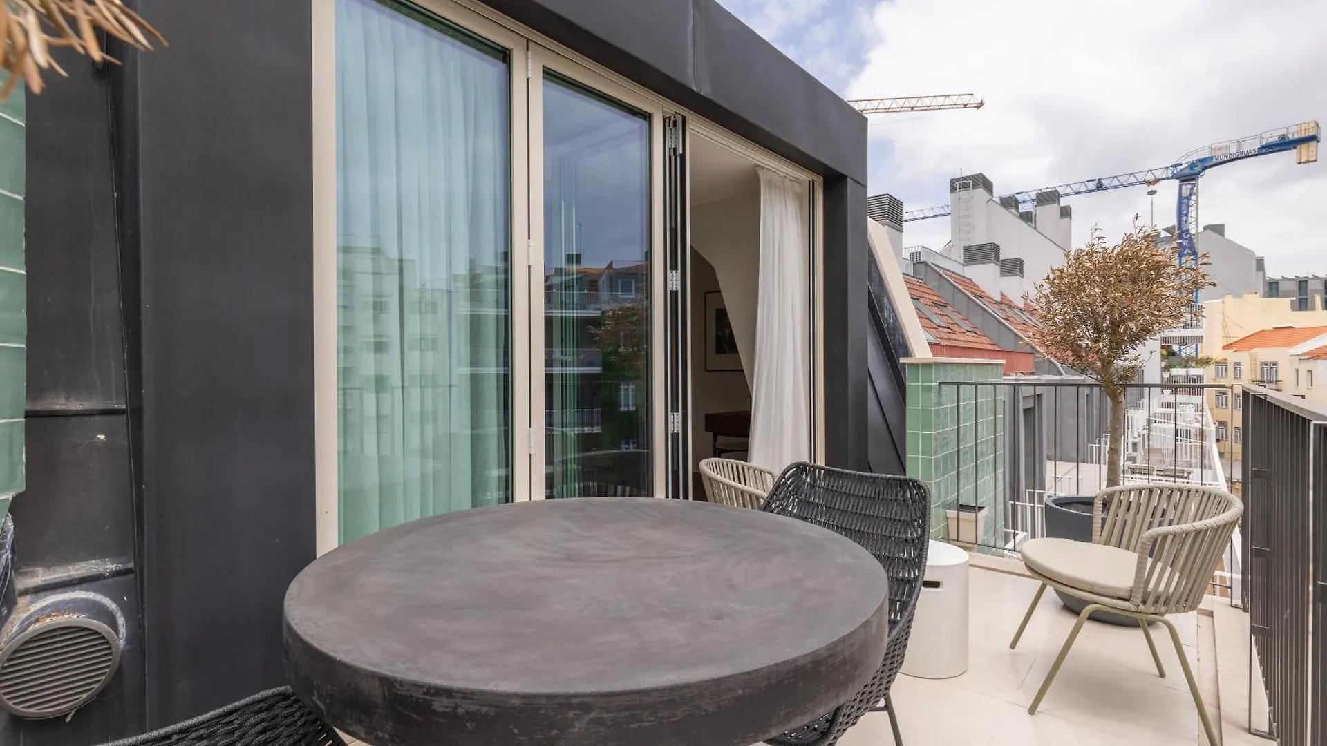 Stunning Property With Balcony By Lovelystay Lisboa 0*,  葡萄牙