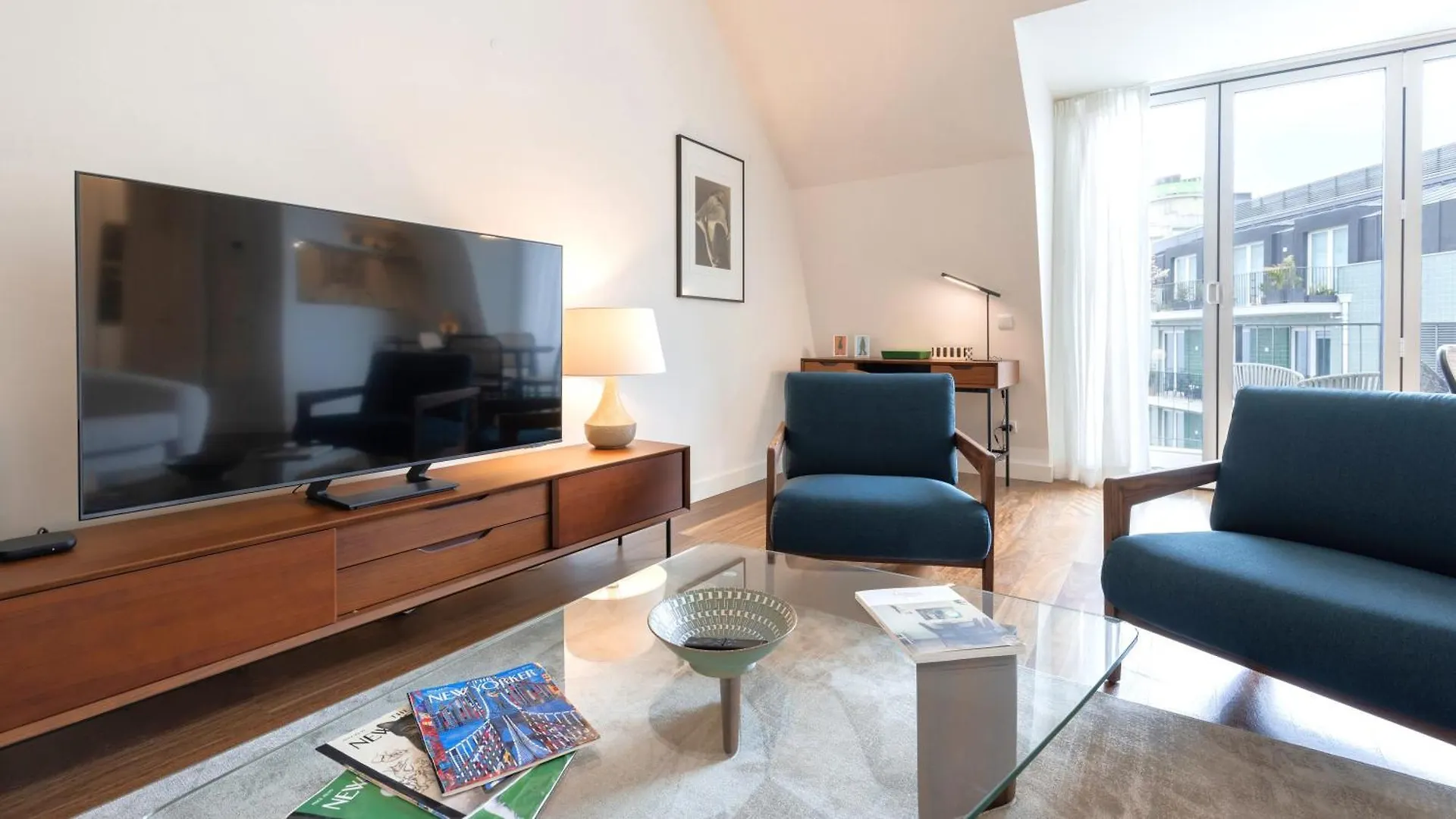 Apartament Stunning Property With Balcony By Lovelystay Lizbona Portugalia