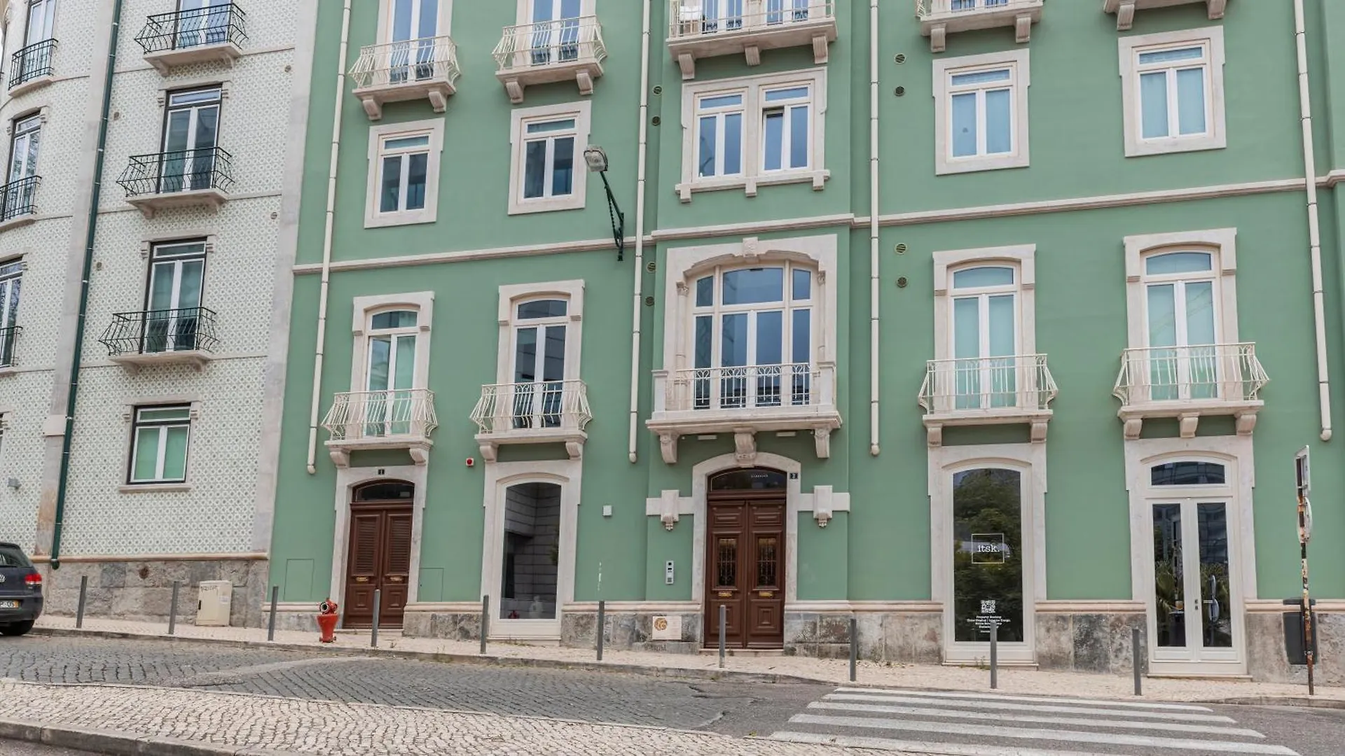 Stunning Property With Balcony By Lovelystay Lizbona Apartament